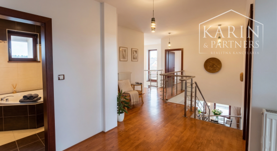 Luxusný štýlový rodinný dom v Andovciach