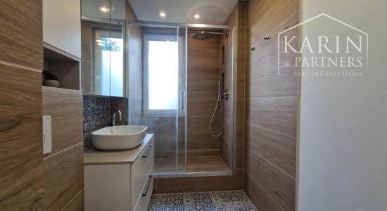 KOMPLETNE ZREKONŠTRUOVANÝ ZARIADENÝ BYT V RUŽINOVE – EXNÁROVA ULICA