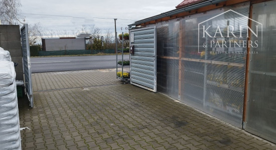 PROSPERUJÚCI OBCHODNÝ PRIESTOR NA PREDAJ, veľký pozemok, Veľký Biel