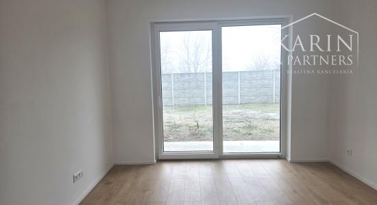 NOVOSTAVBA, moderný 4-izbový bungalov, Veľké Blahovo