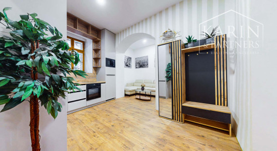 Váš súkromný kúsok histórie v Banskej Štiavnici – Kompletne zrekonštruovaný a zariadený byt