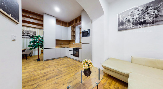 Váš súkromný kúsok histórie v Banskej Štiavnici – Kompletne zrekonštruovaný a zariadený byt