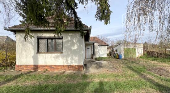 3-izbový rodinný dom v tichej uličke s veľkorysým pozemkom