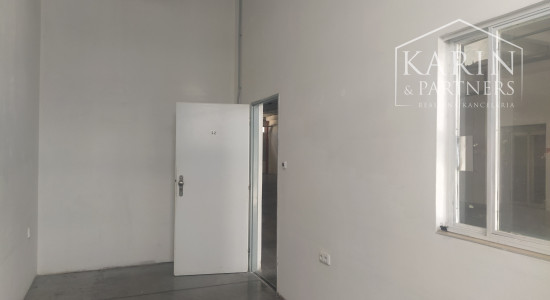 Prenájom viacúčelová miestnosť s umývadlom 18 m2, Vajnorská ul., BA III., časť Jurajov dvor.