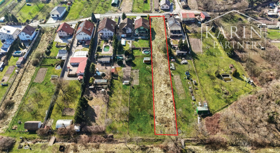 Stavebný pozemok s rozlohou 1758 m² v obci Lošonec.