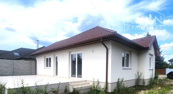 Predaj - Rodinné  domy,  3 a 4 izbové, nízko-energetické novostavby ,,Typ Bungalov“ RAJKA - Maďarsko