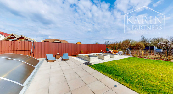 Váš súkromný wellness rezort v Krupine – Kompletne zrekonštruovaný nadštandardný rodinný dom s krytým bazénom a vlastným SPA