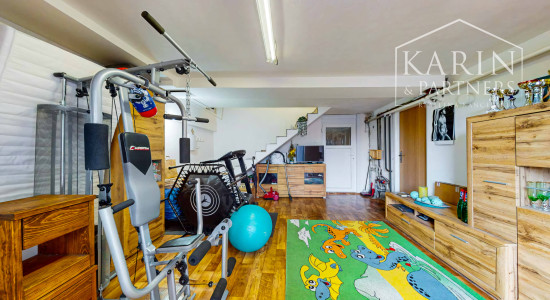 Váš súkromný wellness rezort v Krupine – Kompletne zrekonštruovaný nadštandardný rodinný dom s krytým bazénom a vlastným SPA