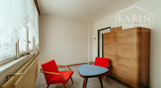 6i dvojgeneračný rodinný dom v obci Smolinské