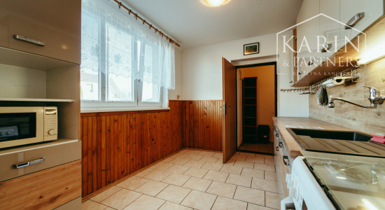 3i byt so záhradou a garážou v obci Brodské