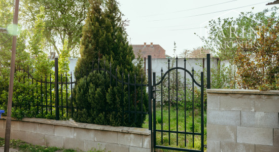 3i byt so záhradou a garážou v obci Brodské