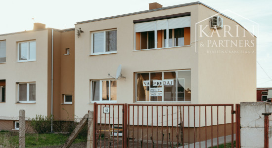 3i byt so záhradou a garážou v obci Brodské