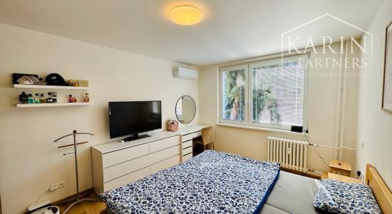 KOMPLETNE ZREKONŠTRUOVANÝ 2i BYT - SKALICA