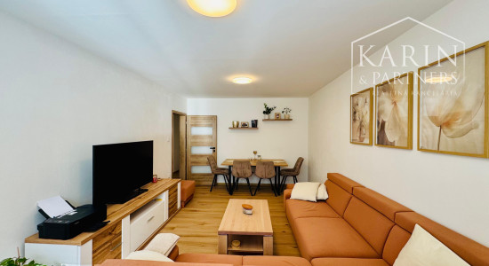 KOMPLETNE ZREKONŠTRUOVANÝ 2i BYT - SKALICA