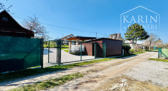 PREDAJ: CHATA S POZEMKOM 911 M² – SKALICA