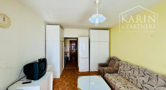 PREDAJ: ZARIADENÁ GARSÓNKA V SKALICI