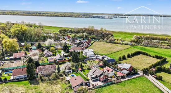 RODINNÝ DOM PRI DUNAJI S DOVOLENKOVOU ATMOSFÉROU - HAMULIAKOVO