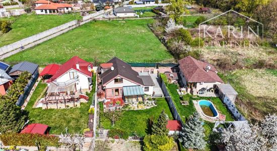 RODINNÝ DOM PRI DUNAJI S DOVOLENKOVOU ATMOSFÉROU - HAMULIAKOVO