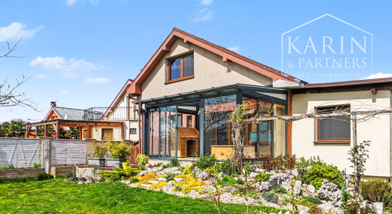 RODINNÝ DOM PRI DUNAJI S DOVOLENKOVOU ATMOSFÉROU - HAMULIAKOVO