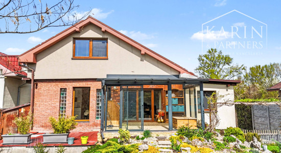 RODINNÝ DOM PRI DUNAJI S DOVOLENKOVOU ATMOSFÉROU - HAMULIAKOVO