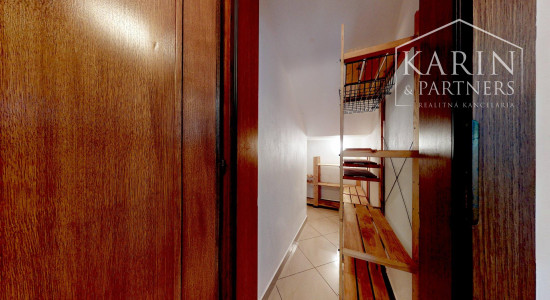 PRIESTRANNÝ 5I RODINNÝ DOM S DVOJGARÁŽOU A KRÁSNOU ZÁHRADOU