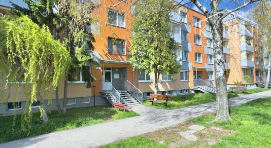 Exkluzívny, slnečný 3-izbový byt s dvomi lodžiami a výhľadom na zeleň, Pod Hájkom - Skalica