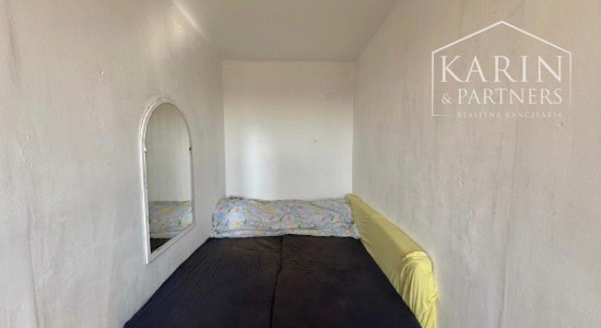 ZREKONŠTRUOVANÝ A ZARIADENÝ 3+1 BYT S LOGGIOU, SKALICA