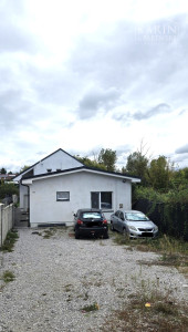 Predaj - Rodinný dom so 5 bytovými jednotkami - Senec. Investícia/podnikanie