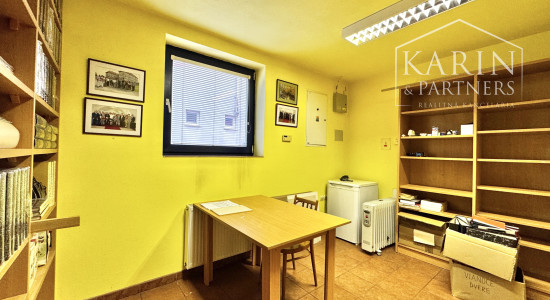 Výnimočná ponuka predaja budovy býv. kníhkupectva, Holíč - Kátovská ul.