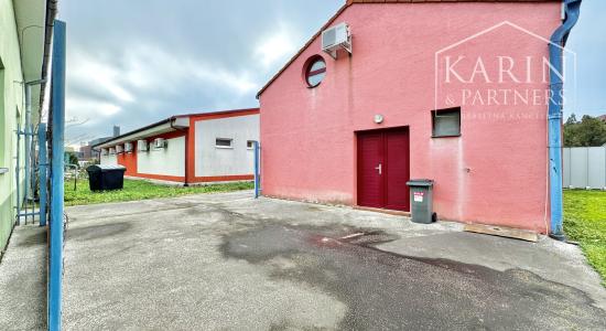 Výnimočná ponuka predaja budovy býv. kníhkupectva, Holíč - Kátovská ul.