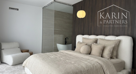 Vila s bazénom pri Horskom parku na prenájom