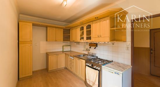 Výnimočný rodinný dom v tichej lokalite – Komárno, Nová Stráž