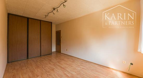 Výnimočný rodinný dom v tichej lokalite – Komárno, Nová Stráž