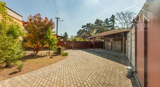 Výnimočný rodinný dom v tichej lokalite – Komárno, Nová Stráž