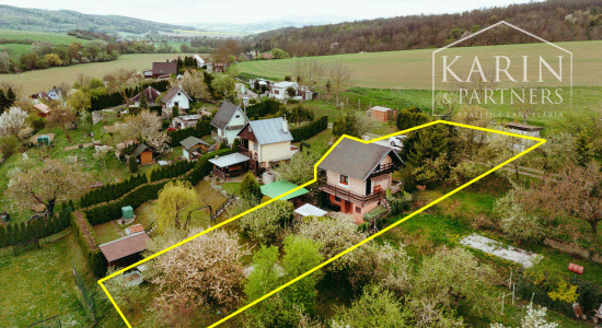 ZARIADENÁ MUROVANÁ CHATA S VÝHĽADOM – OSUSKÉ