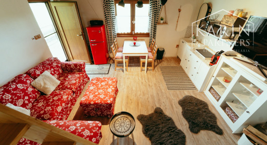 ZARIADENÁ MUROVANÁ CHATA S VÝHĽADOM – OSUSKÉ