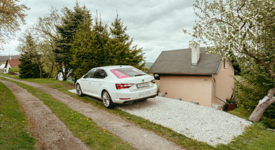 ZARIADENÁ MUROVANÁ CHATA S VÝHĽADOM – OSUSKÉ