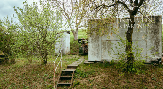 ZARIADENÁ MUROVANÁ CHATA S VÝHĽADOM – OSUSKÉ