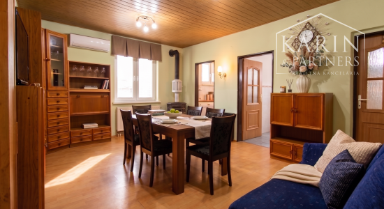 EXKLUZÍVNE na PREDAJ: Rodinný dom 4izbový s garážou, Palárikovo