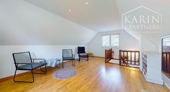 Čarovná murovaná chata s krásnym výhľadom a veľkým slnečným pozemkom – Ladomerská Vieska na predaj