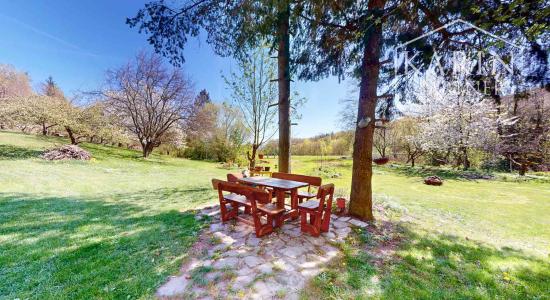 Čarovná usadlosť - rodinný dom (bývalý mlyn) na polosamote s obrovským oploteným pozemkom 9 232m2  – Janova Lehota