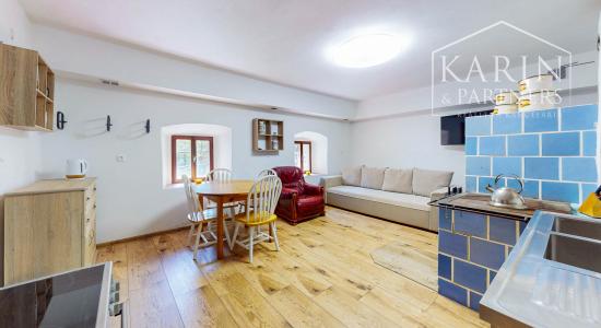 Čarovná usadlosť - rodinný dom (bývalý mlyn) na polosamote s obrovským oploteným pozemkom 9 232m2  – Janova Lehota