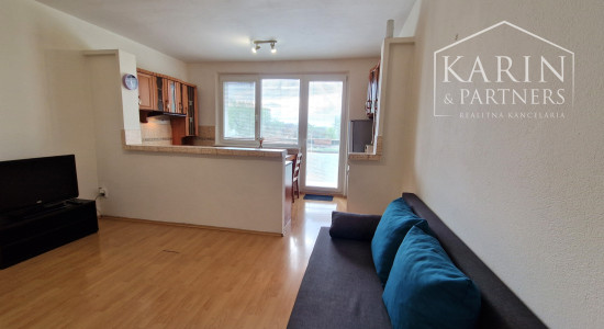 2-IZBOVÝ BYT VO VLČOM HRDLE – RUŽINOV