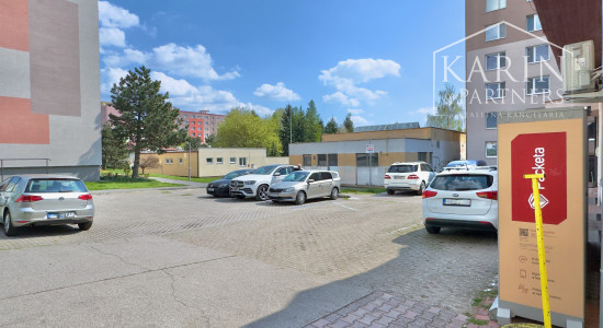 Praktický priestor na prenájom pre vaše podnikanie, 10 m2, Gen. L. Svobodu, Senica