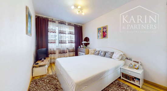 Štýlový 3-izbový byt (Veľká NKS 70m2) s loggiou po rekonštrukcii v obľúbenej Radvani