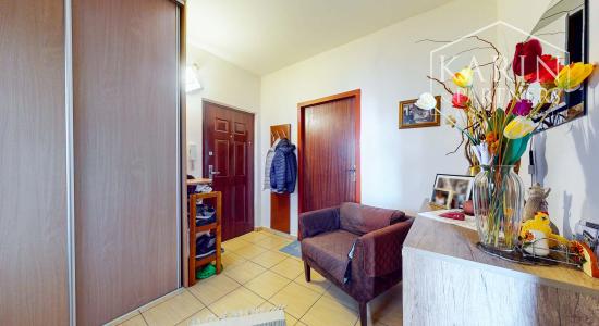 Štýlový 3-izbový byt (Veľká NKS 70m2) s loggiou po rekonštrukcii v obľúbenej Radvani