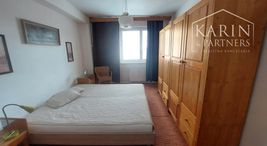 3 izbový byt s loggiou ul. Budyšínska - štvrť Tehelné pole  pri Trnavskom Mýte