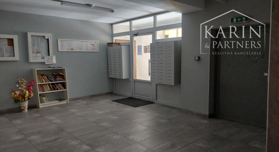 3 izbový byt s loggiou ul. Budyšínska - štvrť Tehelné pole  pri Trnavskom Mýte