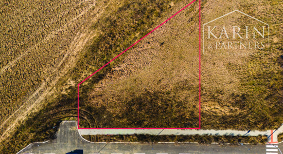 Pozemok 559 m² s projektom – ideálny na výstavbu vášho domu