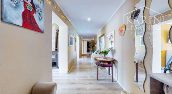 Priestranný tehlový dom s obrovským potenciálom len na skok od Trnavy – Horné Dubové